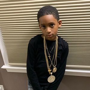 Meet your Posher, Corey